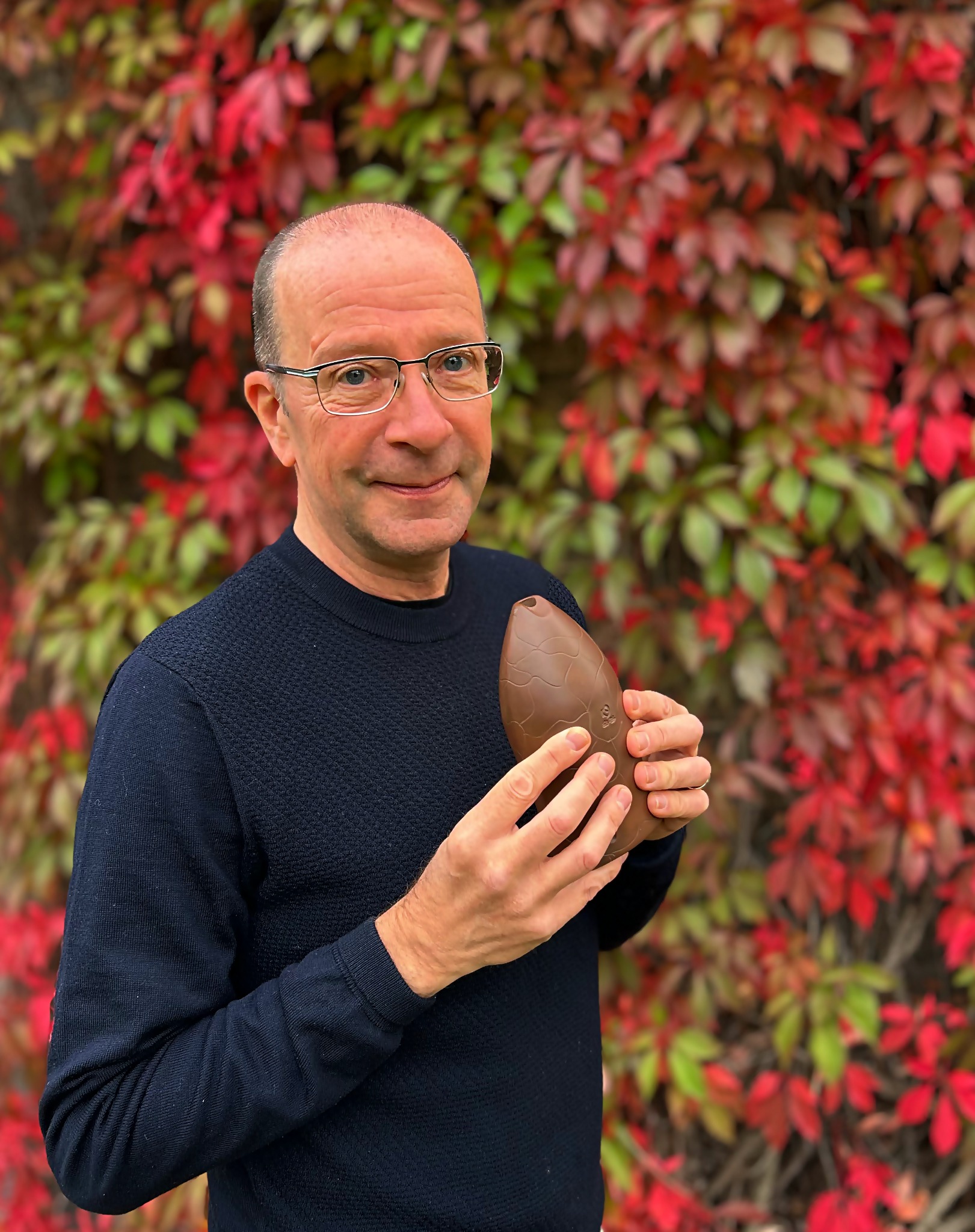 Poul Høxbro, photograph accompanying Fantasi for fløyte solo (version for xun)